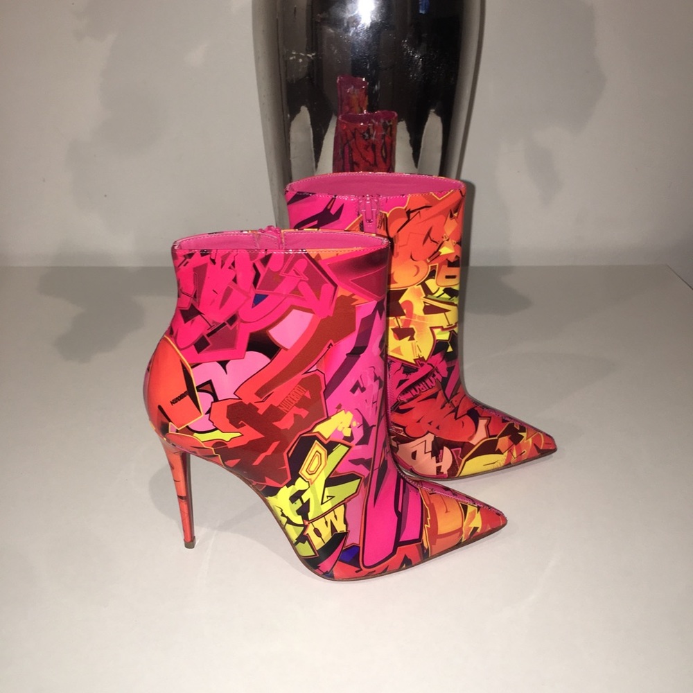 Christian Louboutin So Kate Patent Metrograf Boots - Picture 7 of 8